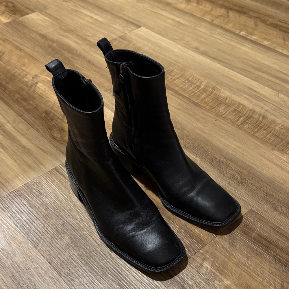 Everlane Black Leather Square-Toe Ankle Boots